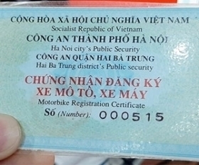 bo cong an de xuat doi giay dang ky xe sang the nhua co ma qr 1