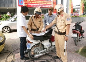 co nen bo quy dinh dan duoc ghi am ghi hinh csgt lam nhiem vu 1